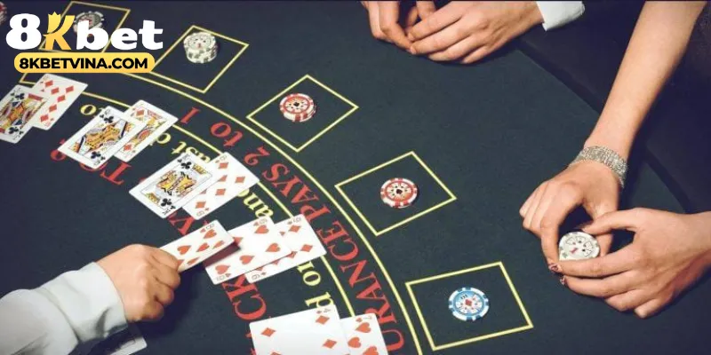 Hướng dẫn cách chơi blackjack 8KBET cho người mới